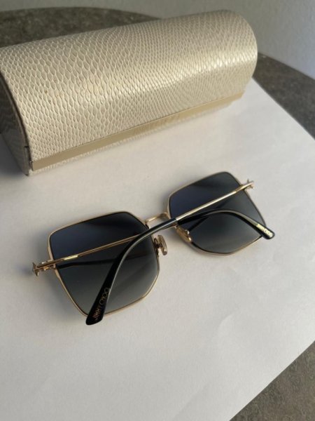 Tirane, shes Syze Jimmy Choo per femra origjinale 110 €