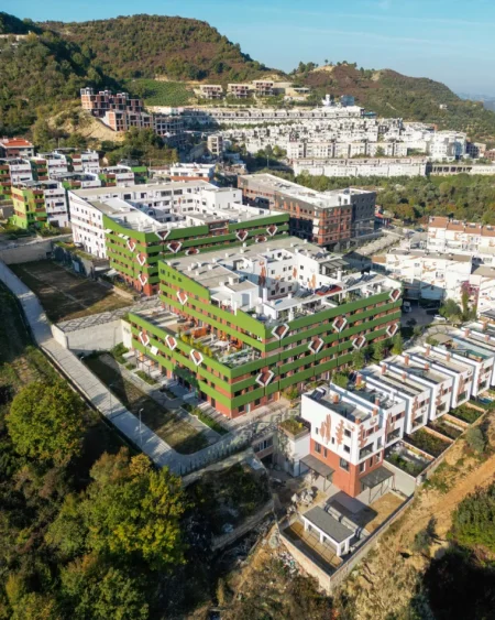 Tirane, shitet apartament duplex Dublex , (Kodra e Diellit 1 Jug)