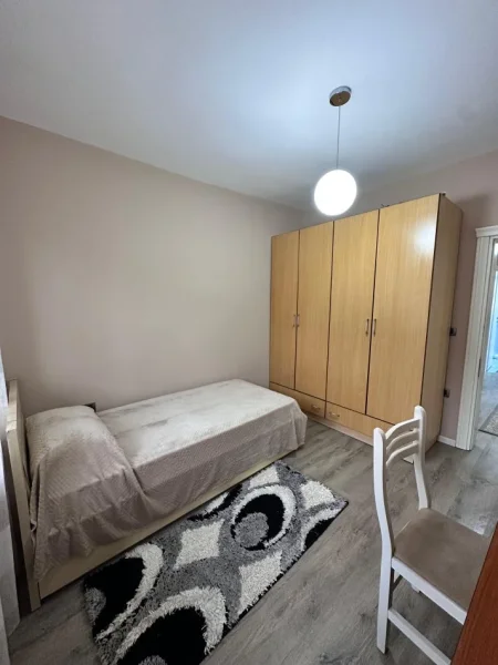 Tirane, jepet me qera apartament 2+1 Kati 2, 80 m² 700 € (Ne Vasil Shanto, Tirane)