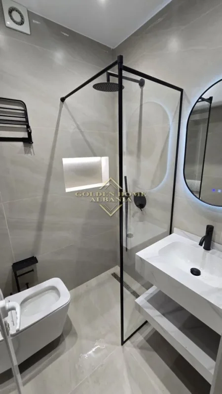 Tirane, shitet garsonier 1+1 , 84 m² 255.000 € (Mine Peza)