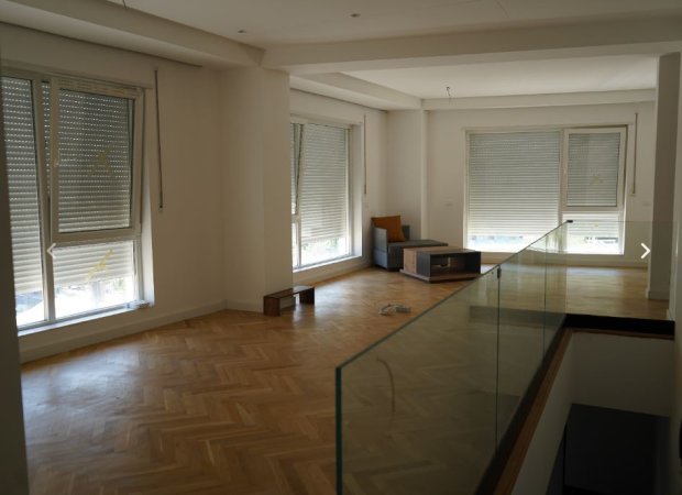 Tirane, jepet me qera Vile 2 Katshe , 211 m² (Kodra e Diellit 2, Rruga e Dashurise)