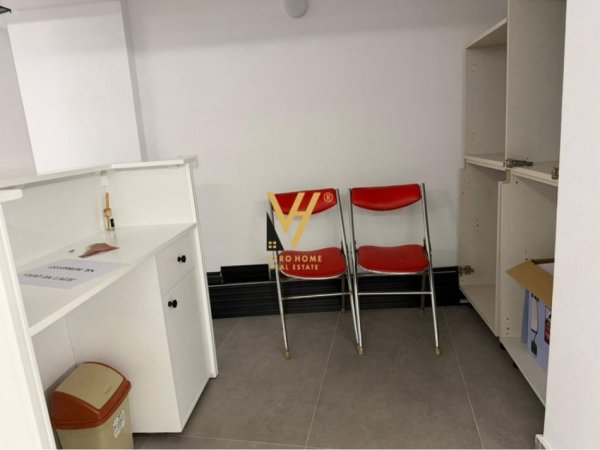 Tirane, jepet me qera dyqan Kati -1, 50 m² 520 € (ISH EKSPOZITA SOT)