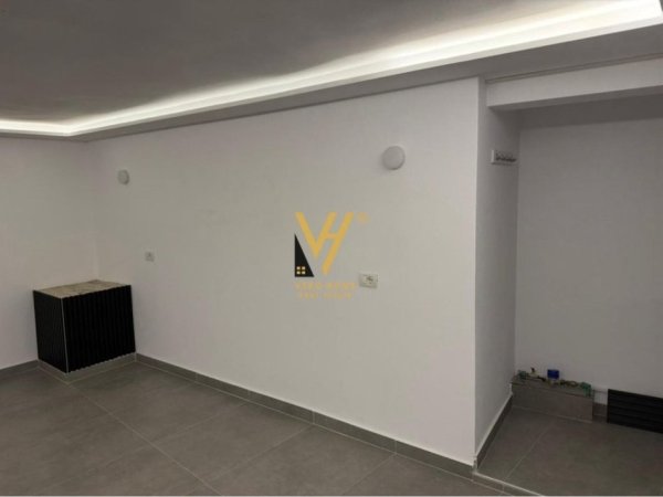 Tirane, jepet me qera dyqan Kati -1, 50 m² 520 € (ISH EKSPOZITA SOT)