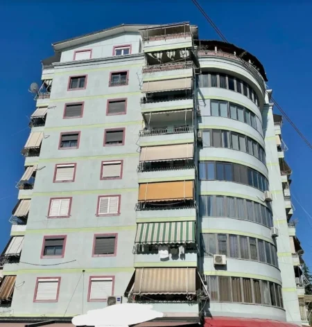Tirane, shitet dyqan Kati 0, 47 m² 80.000 € (Kompleksi Grand, Ali Demi)