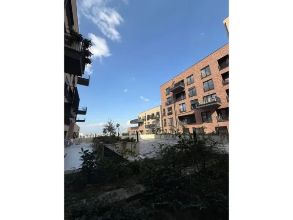 Tirane, shes apartament 1+1+Aneks+Ballkon Kati 3, 81 m² 145.000 € 