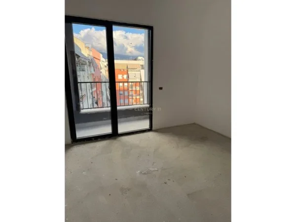 Tirane, shes apartament 2+1+Aneks+Ballkon Kati 5, 87 m² 170.000 € 