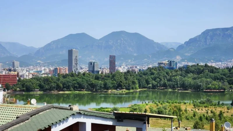 Tirane, shitet apartament+verande | Penthouse 3+1+Ballkon Kati 7, 360 m² 666.000 € (Liqeni Artificial i Tiranes)
