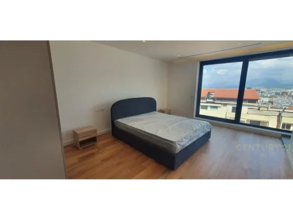 Tirane, shes Vile 2 Katshe Kati 2, 760 m² 1.300.000 € 