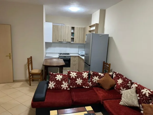 Tirane, jepet me qera apartament 1+1 Kati 9, 74 m² 400 € (Astir)