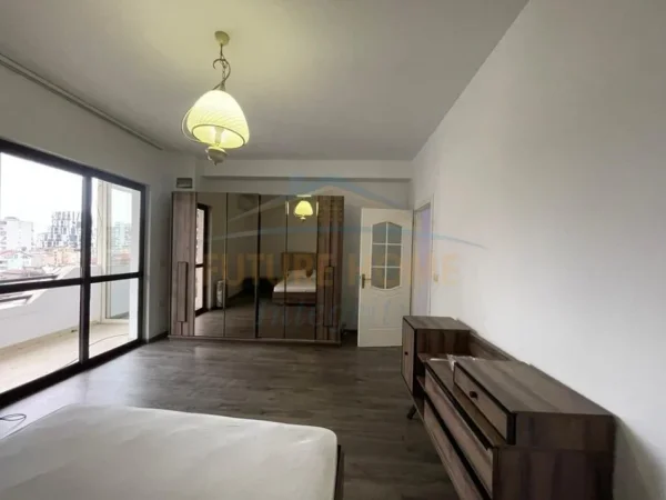 Tirane, jepet me qera apartament 2+1 Kati 6, 110 m² 600 € (Siri Kodra, Tiranë.)