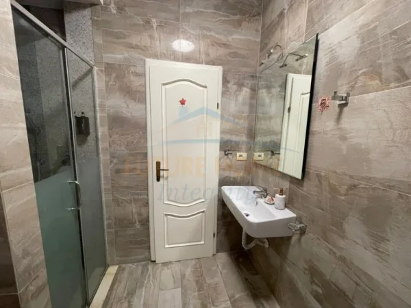 Tirane, jepet me qera apartament 2+1 Kati 6, 110 m² 600 € (Siri Kodra, Tiranë.)