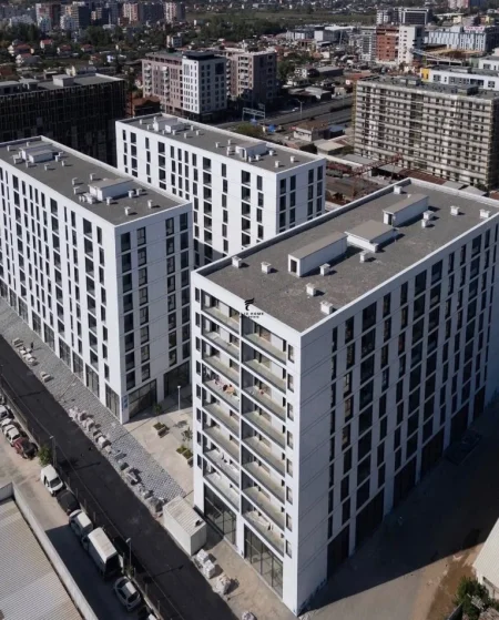 Tirane, jepet me qera ambjent biznesi Kati 1, 976 m² 14.640 € (LAPRAKE)