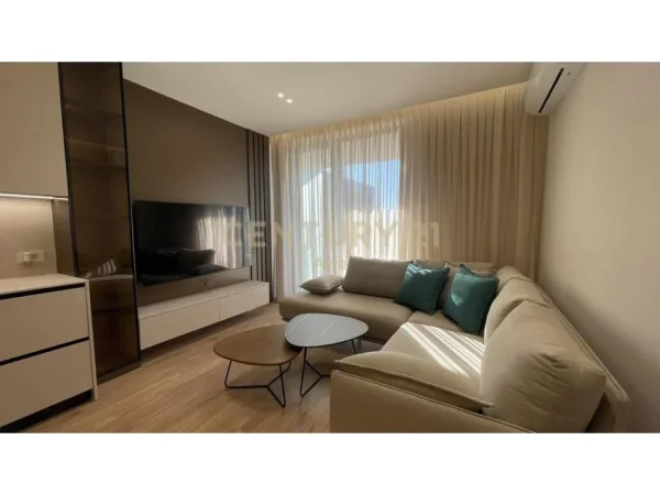 Tirane, jap me qera apartament 2+1+Aneks+Ballkon Kati 6, 104 m² 1.500 € (Rezidenca Mine Pezq)