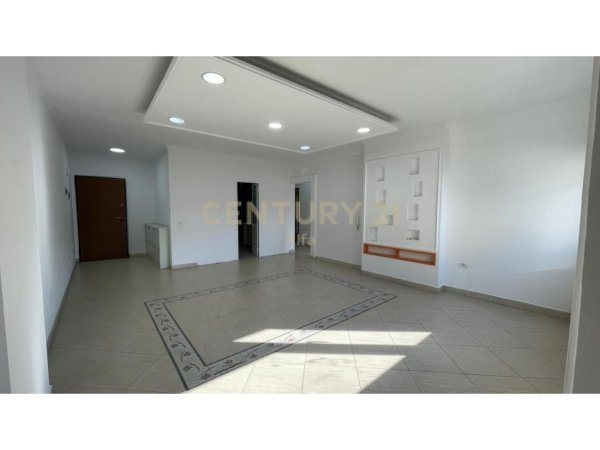 Tirane, shitet ambjent biznesi Kati 4, 165 m² 495.000 € 