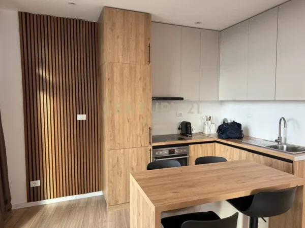 Tirane, shes apartament 2+1+Aneks+Ballkon Kati 9, 132 m² (Lake View)