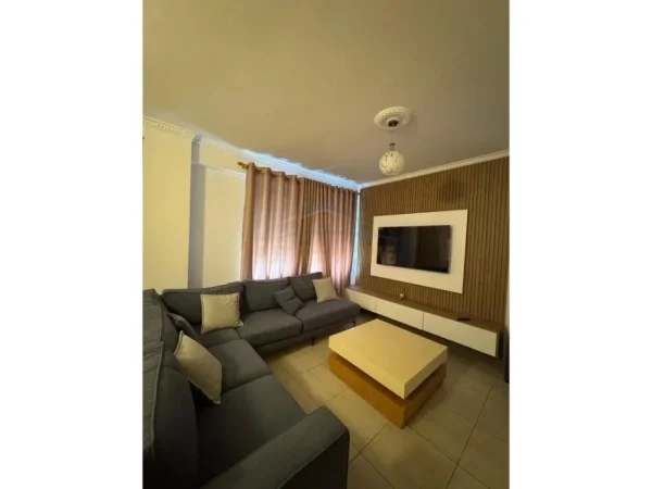 Tirane, shitet apartament 1+1 Kati 0, 61 m² 130.000 € (21 dhjetori)