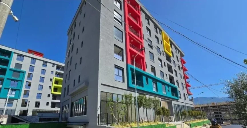 Tirane, shitet apartament 2+1 Kati 4, 101 m² 111.800 € (Paskuqan)