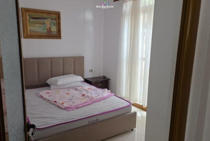 Tirane, jepet me qera apartament 1+1 , (Rruga Leandro Zoto)