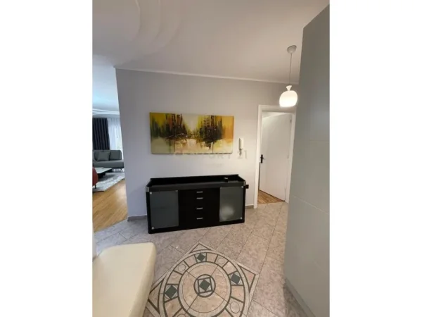 Tirane, jepet me qera apartament 2+1+Aneks+Ballkon Kati 7, 120 m² 1.500 € 