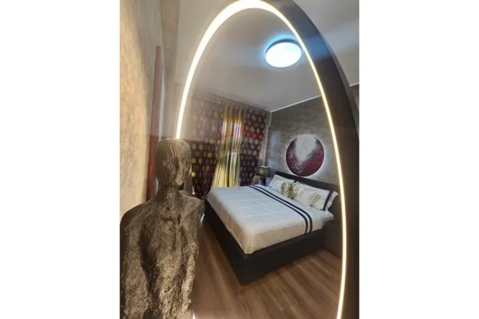 Tirane, jepet me qera apartament 1+1+Ballkon Kati 3, 65 m² 900 € (21 Dhjetori)