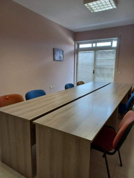 Tirane, jepet me qera zyre Kati 2, 115 m² 650 Euro (Teodor Keko)