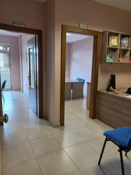 Tirane, jepet me qera zyre Kati 2, 115 m² 650 Euro (Teodor Keko)