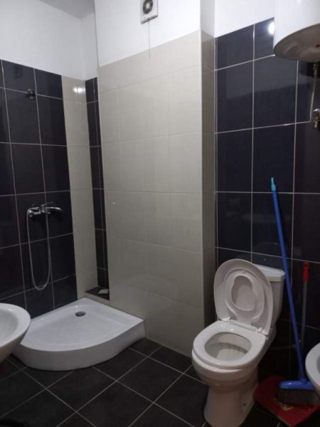 Tirane, jepet me qera zyre Kati 2, 115 m² 650 Euro (Teodor Keko)