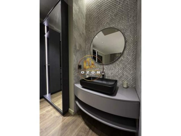 Tirane, jepet me qera apartament 3+1+A+BLK Kati 6, 174 m² 1.600 Euro (DELIJORGJI)