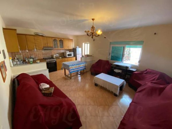 Durres, shes apartament 2+1+A+BLK Kati 5, 100 m² 80.000 Euro (STADIUMI)