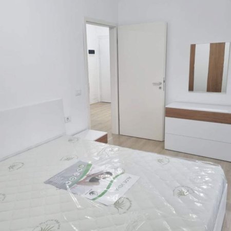 Tirane, jepet me qera apartament 2+1 Kati 3, 87 m² 450 Euro (Mangalem)