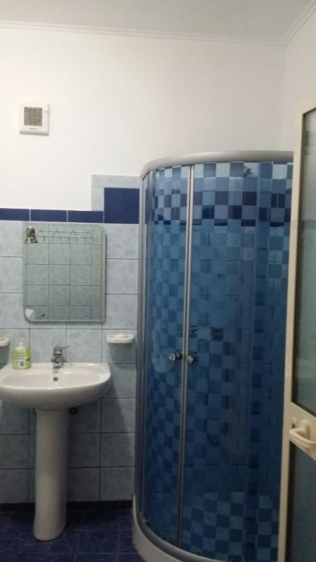 Tirane, jepet me qera apartament Kati 3, 60 m² (Riza Jasa, Pazari i Ri)