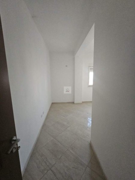 Durres, shitet apartament 2+1+BLK Kati 5, 84 m² 86.000 Euro (Prane Palace Plazh)
