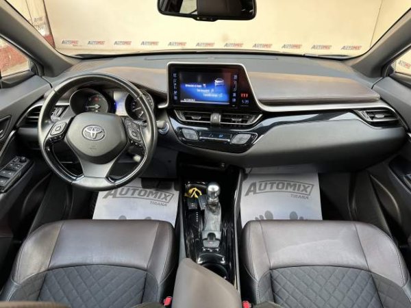 Tirane, shes xhip Toyota C-HR Viti 2017, 22.900 Euro