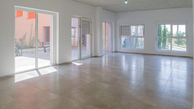Tirane, shitet dyqan Kati 0, 85 m² 119.000 Euro (Pasho Hysa)