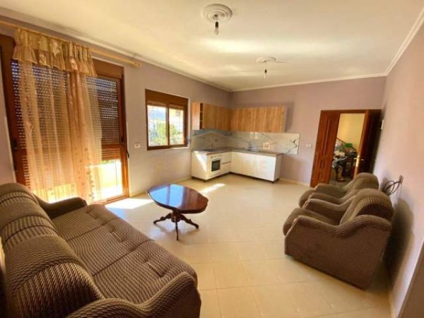 Tirane, jepet me qera apartament 3+1+BLK Kati 2, 100 m² 350 Euro (Rruga Siri Kodra)