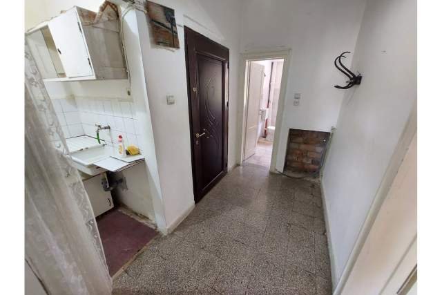 Tirane, shitet apartament Kati 2, 57 m² 88.000 Euro (21 Dhjetori,  Tiranë,  Shqipëri)