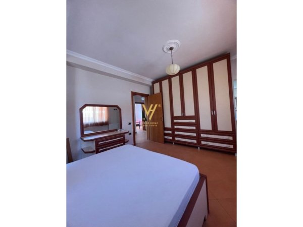 Tirane, jepet me qera Vile 2 Katshe Kati 0, 252 m² 1.200 € (SELITE)