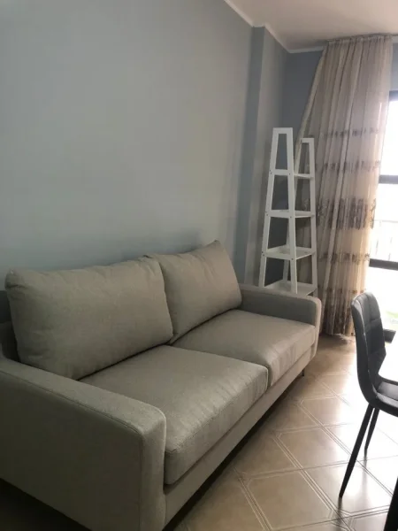 Tirane, jap me qera apartament 2+1 Kati 2, 70 m² 500 € (Concord Center)
