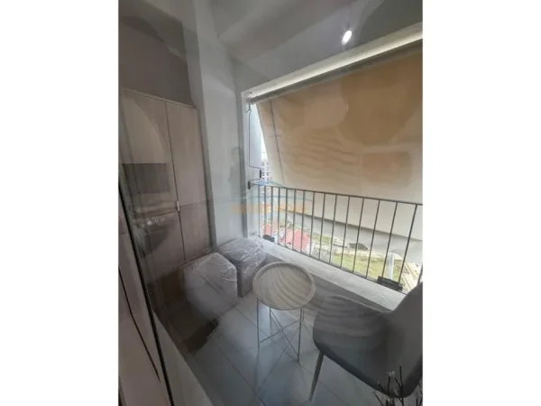 Tirane, shitet apartament 1+1 Kati 7, 53 m² 105.000 € (Ali Demi, Rezidenca Kaimi)
