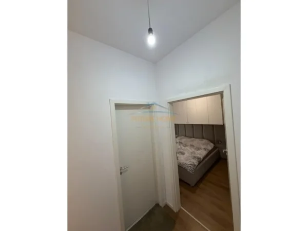 Tirane, shitet apartament 1+1 Kati 7, 53 m² 105.000 € (Ali Demi, Rezidenca Kaimi)