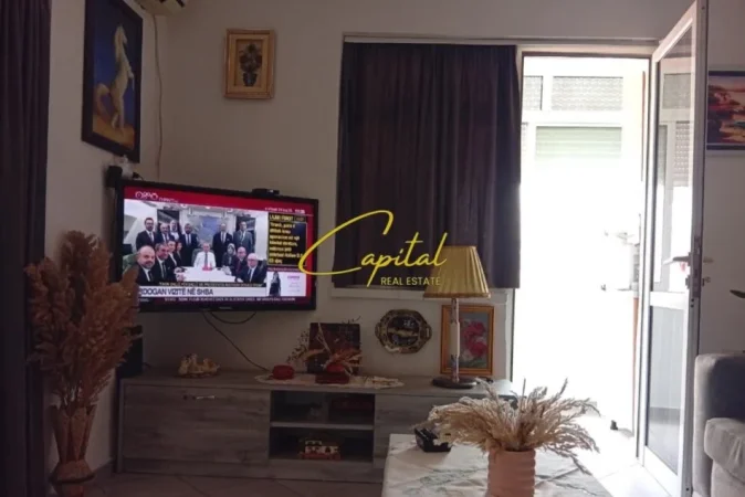Tirane, jepet me qera apartament 1+1 Kati 4, 45 m² 600 € (BLV BAJRAM CURRI)