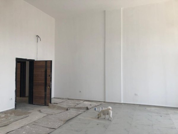 Tirane, jepet me qera zyre Kati 1, 88 m² 600 € 