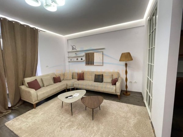Tirane, shitet apartament 2+1 Kati 6, 100 m² (Rruga Siri Kodra)