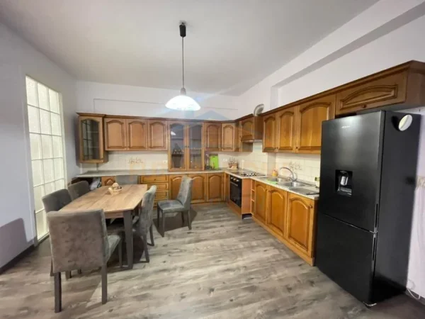 Tirane, shitet apartament 2+1 Kati 6, 100 m² (Rruga Siri Kodra)