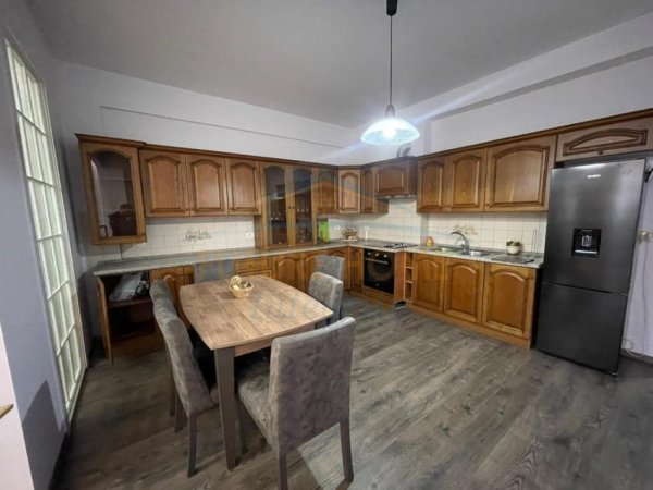 Tirane, shitet apartament 2+1 Kati 6, 100 m² (Rruga Siri Kodra)