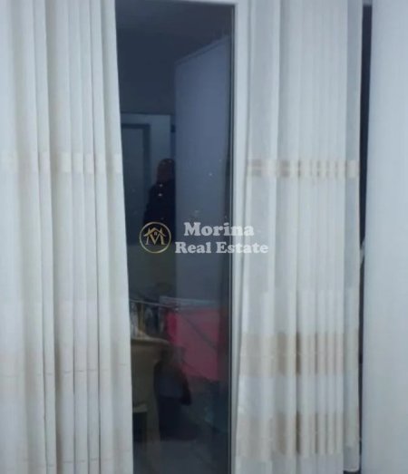 Tirane, jepet me qera apartament 1+1+Ballkon Kati 5, 72 m² 600 € (Spitali Amerikan 3)
