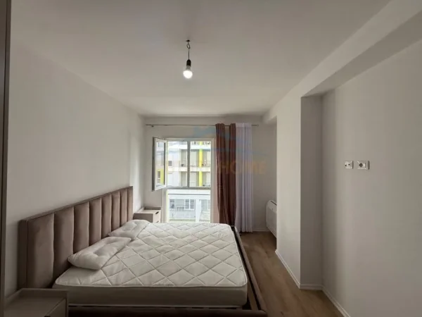 Tirane, jepet me qera apartament 2+1 Kati 2, 74 m² 500 € (QTU)