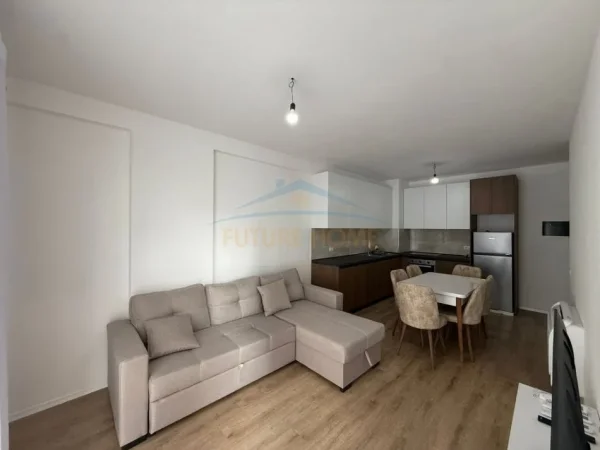 Tirane, jepet me qera apartament 2+1 Kati 2, 74 m² 500 € (QTU)