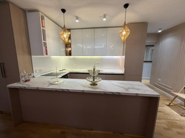 Tirane, shes apartament 3+1+Aneks+Ballkon Kati 1, 129 m² 390.000 € (Rruga e Elbasanit)