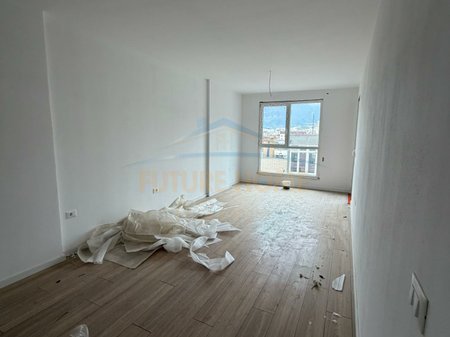 Tirane, shitet apartament 1+1 Kati 5, 73 m² 176.000 € 